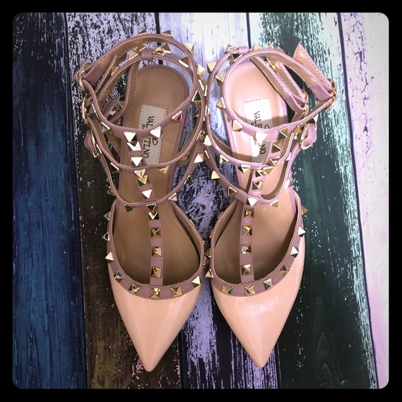 Shoes - STYLISH STUDDED ANGLE WRAP HEELS❤️❤️❤️